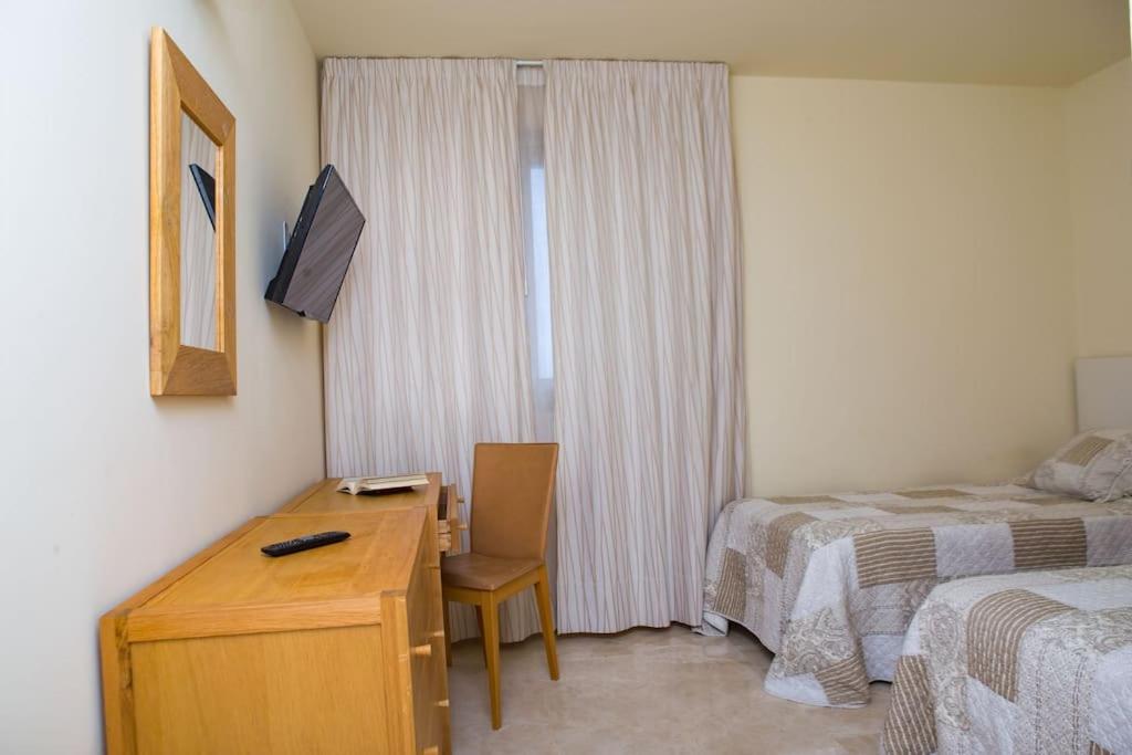 2 Bedrooms Apartment In Magnolia Golf Resort, La Caleta Costa Adeje  Eksteriør billede