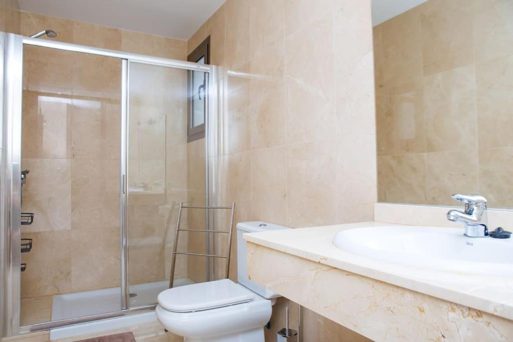 2 Bedrooms Apartment In Magnolia Golf Resort, La Caleta Costa Adeje  Eksteriør billede