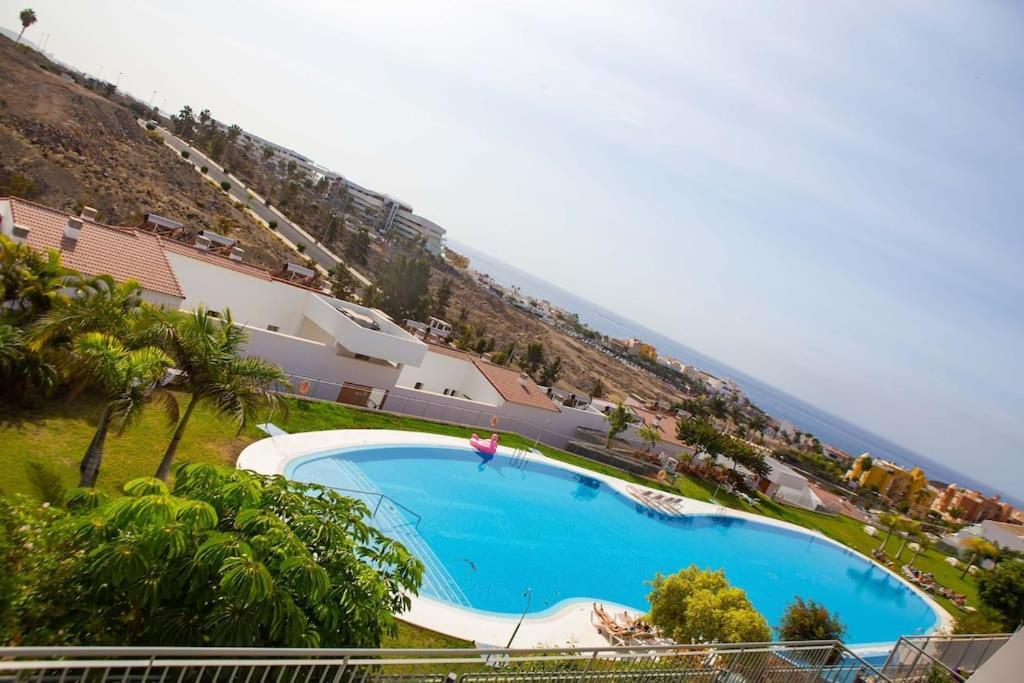 2 Bedrooms Apartment In Magnolia Golf Resort, La Caleta Costa Adeje  Eksteriør billede